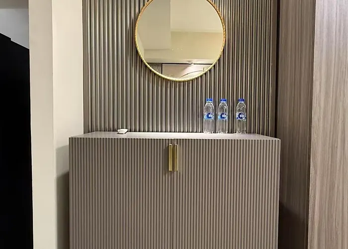 Apartment Modern Boutique Spacious Near Airport Okada Solaire Moa *