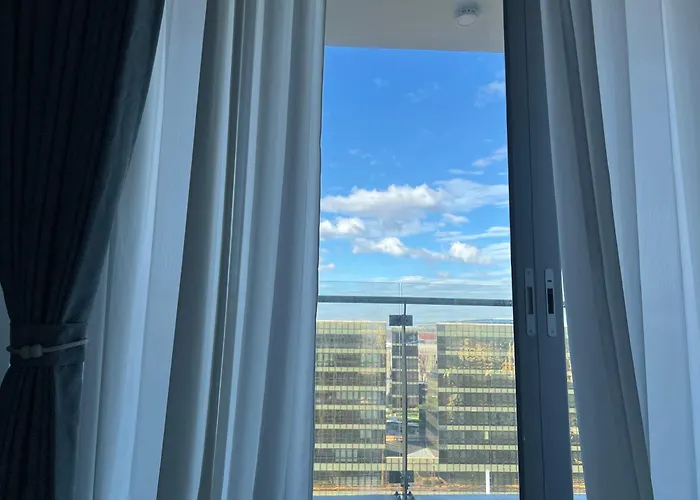 Modern Boutique Spacious Near Airport Okada Solaire Moa Apartment *