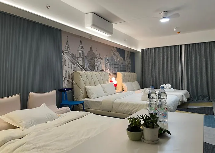 Modern Boutique Spacious Near Airport Okada Solaire Moa Apartment